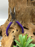 Pince dentelée violet