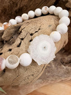 Bracelet Agate de Mongolie blanche , Fleur de cristal
