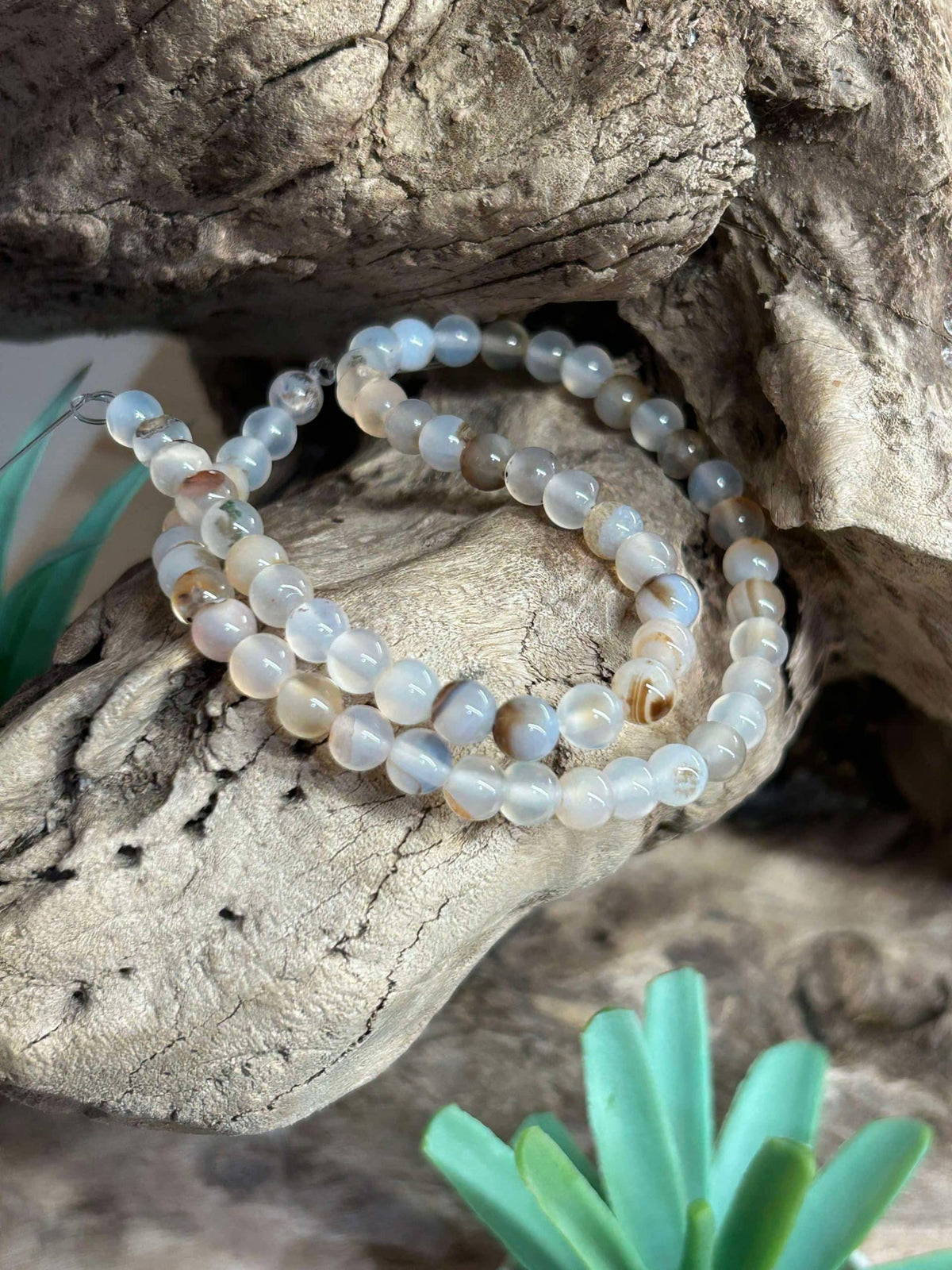 Brin de perles-Agate blanche  naturelle 8mm