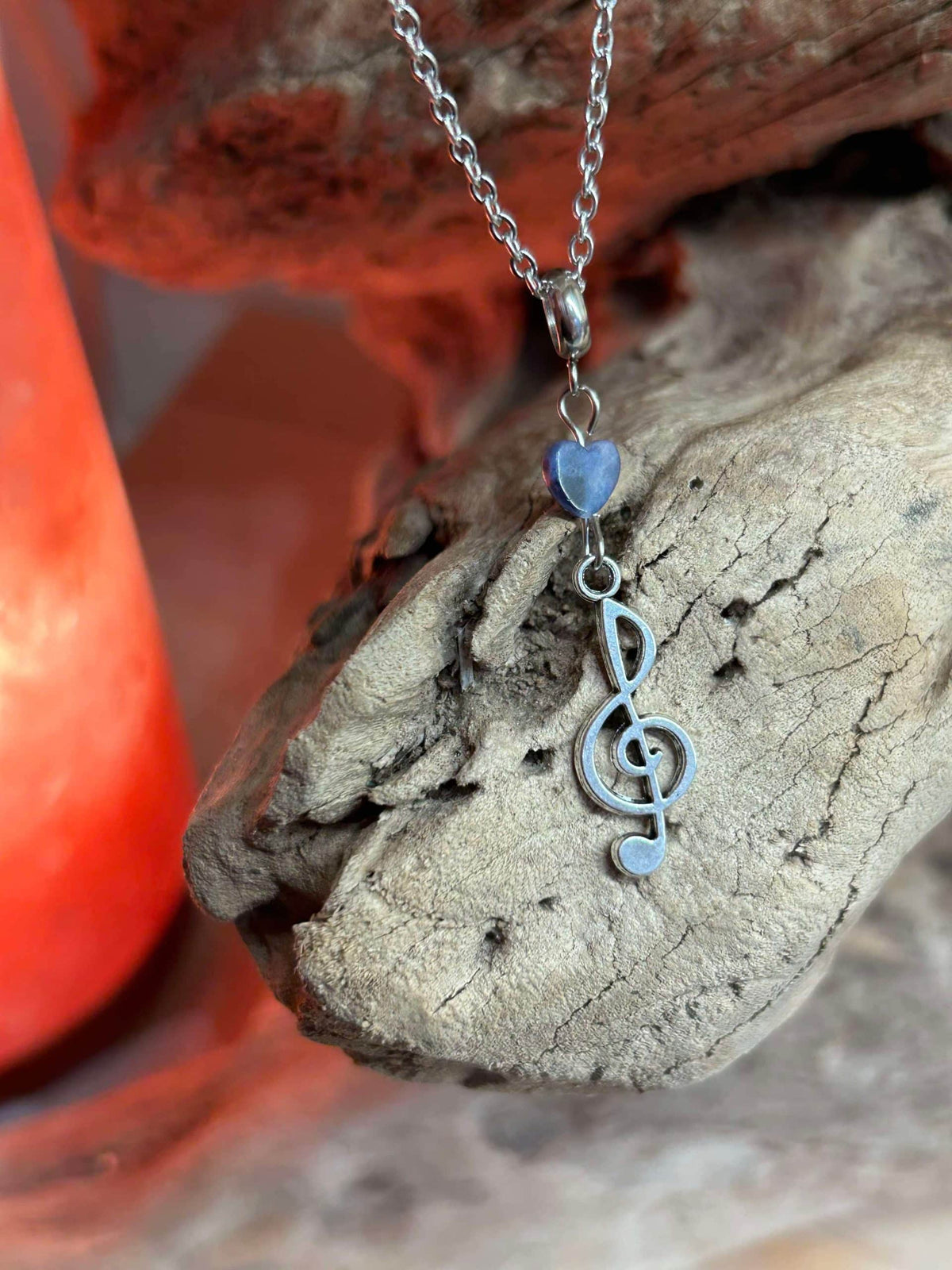 Collier ,note de musique